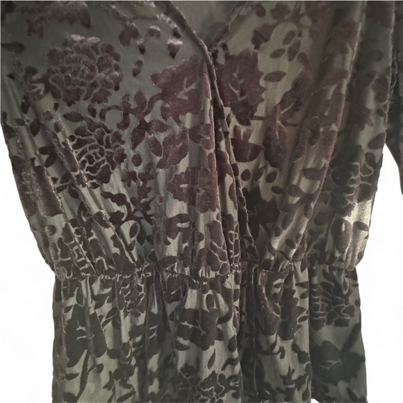 Halogen Black Velvet floral Buttoned Blouse XS - Picture 3 of 4